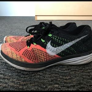 Lunar flyknit Nike running shoes